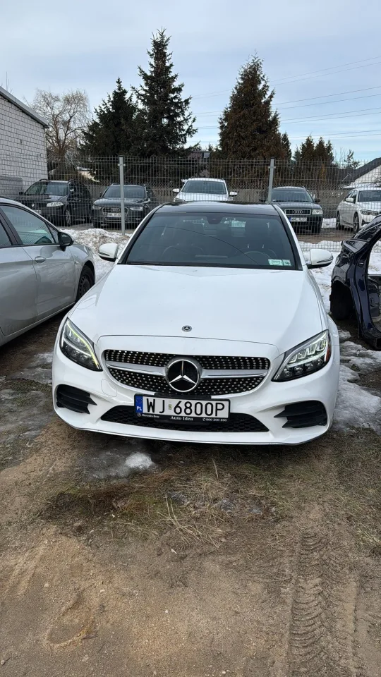 Mercedes-Benz C300 po imporcie z USA – realizacja MattyUSA Warszawa