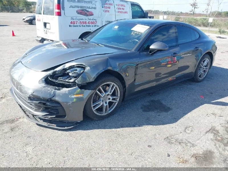 Porsche Panamera 4 – aukcja Copart/IAAI USA, import do Warszawy